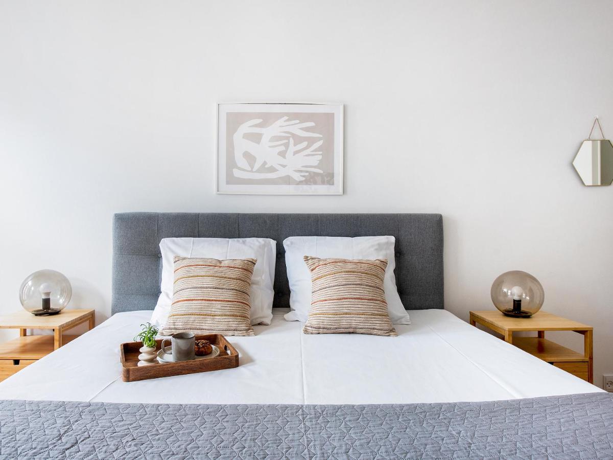 Sanders Leaves - Chic Three-Bedroom Apartment In Downtown Kopenhagen Buitenkant foto